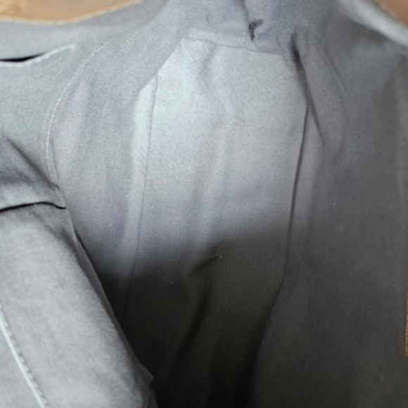 FRYE Tan Leather Beautiful Bucket Bag - Picture 2 of 11